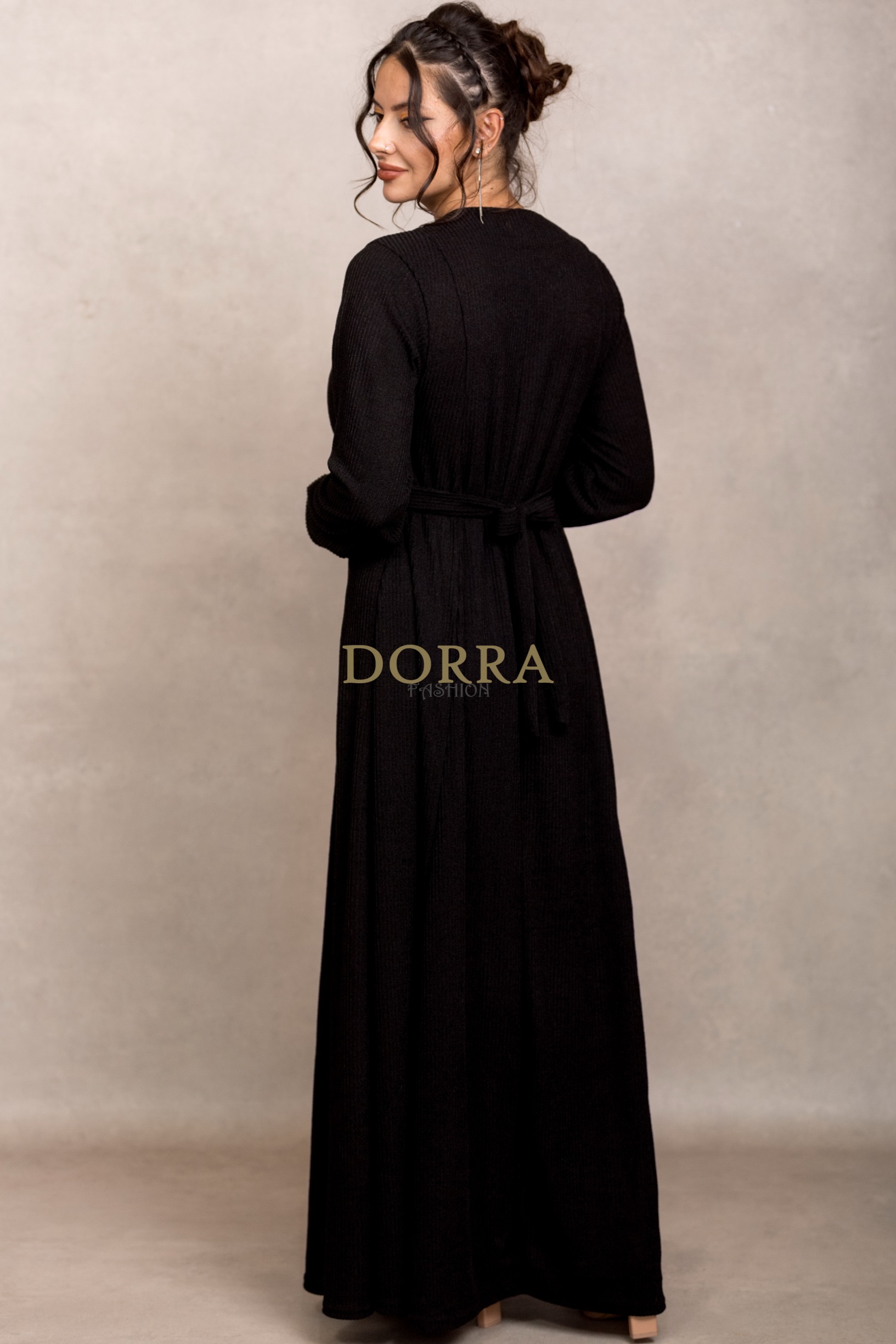 Rochie lungă Medina din tricot negru cu nasturi și cordon - imagine 2