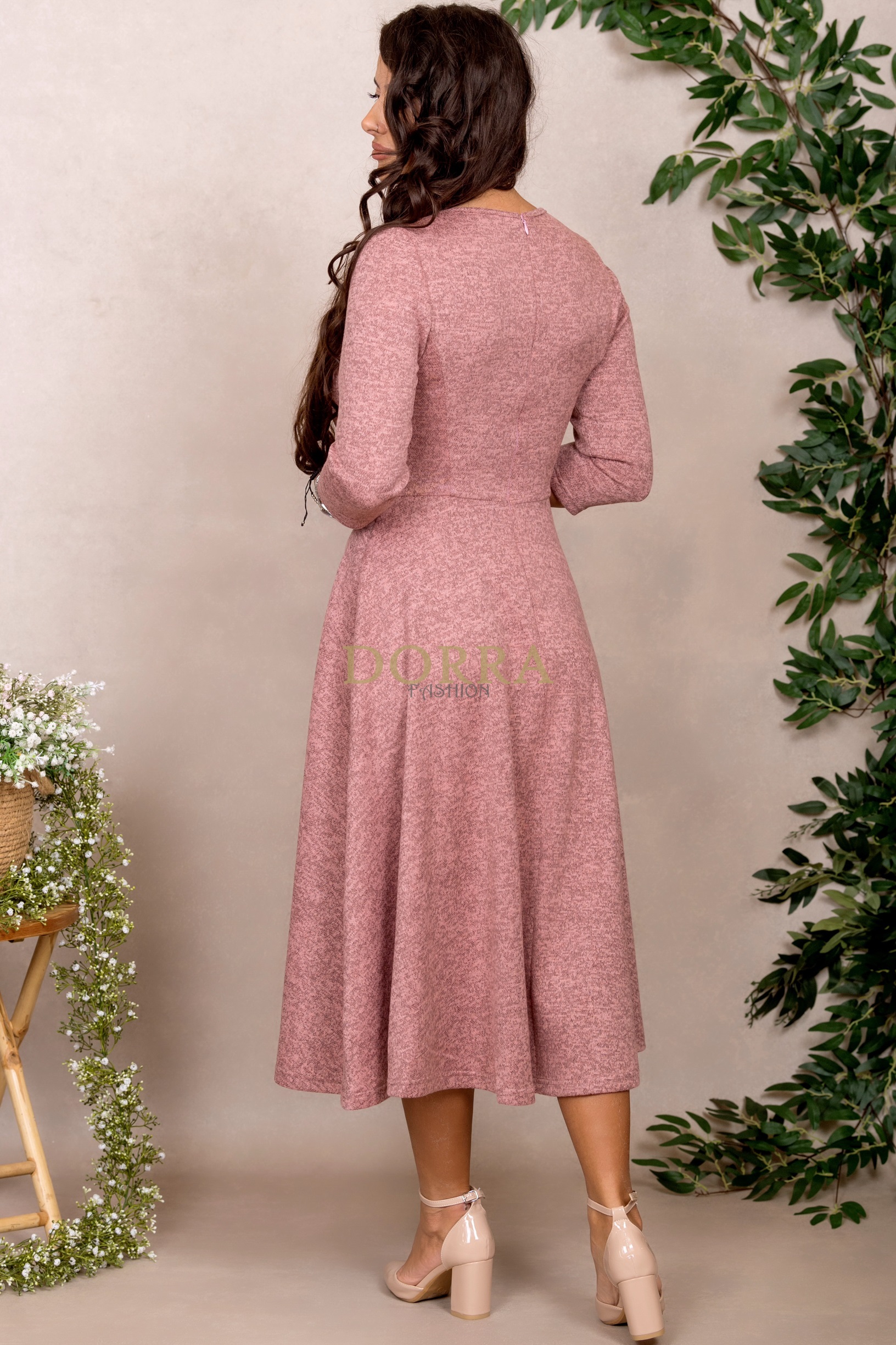 Rochie midi Rahella din jerse roz prăfuit cu cataramă în talie - imagine 2
