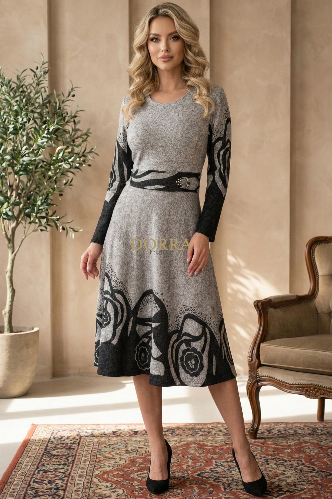Rochie Andrada din tricot gri cu imprimeu floral și cataramă - poză frontală