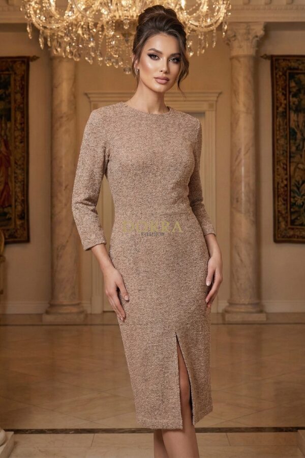 Rochie de ocazie Aroma din lurex auriu cu crăpătură - poză frontală