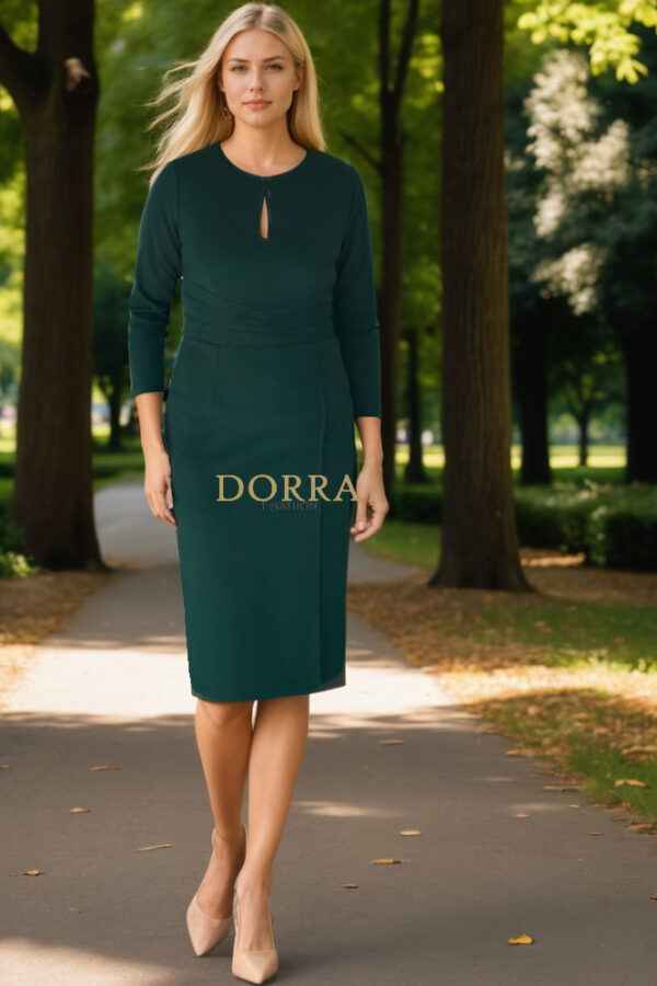 Rochie office Carisma din stofă verde cu decupaj la decolteu - poză frontală