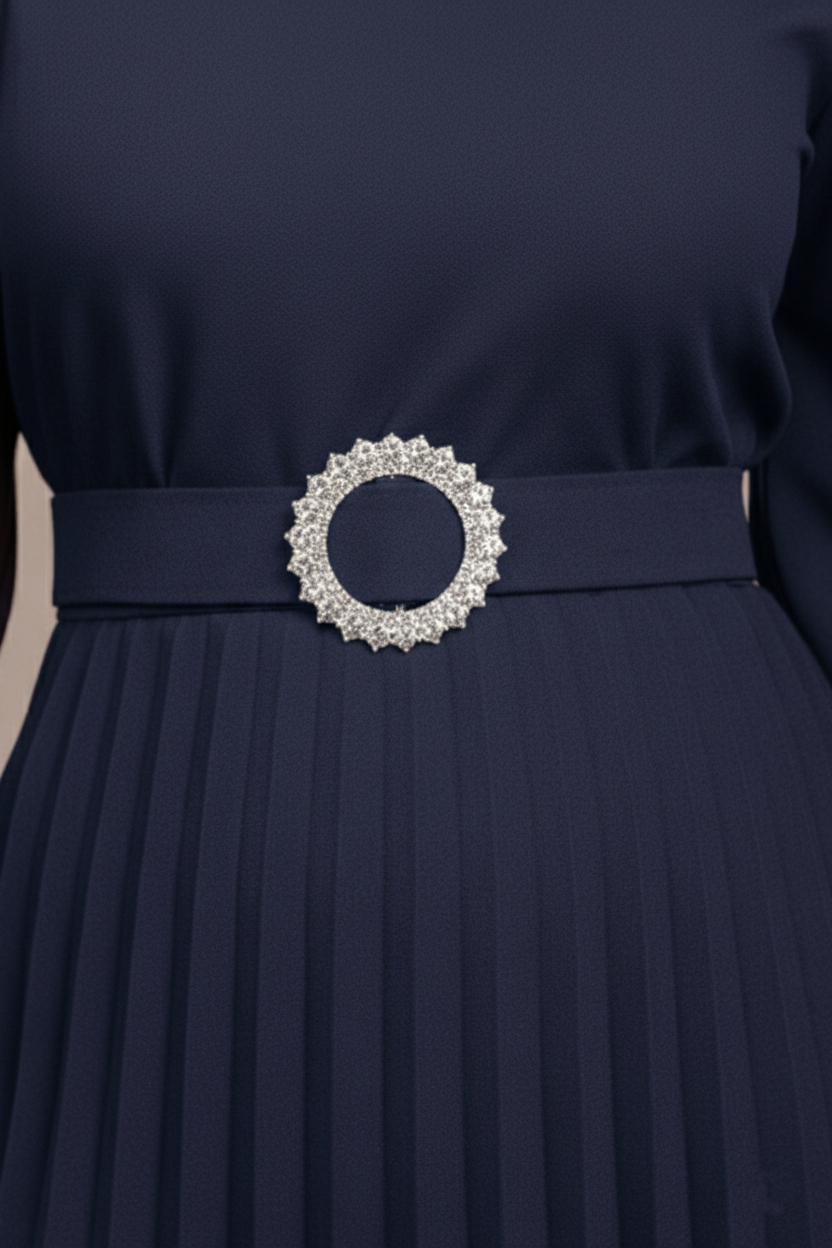 Rochie de ocazie Edith din stofă bleumarin cu mâneci din tull brodat - spate