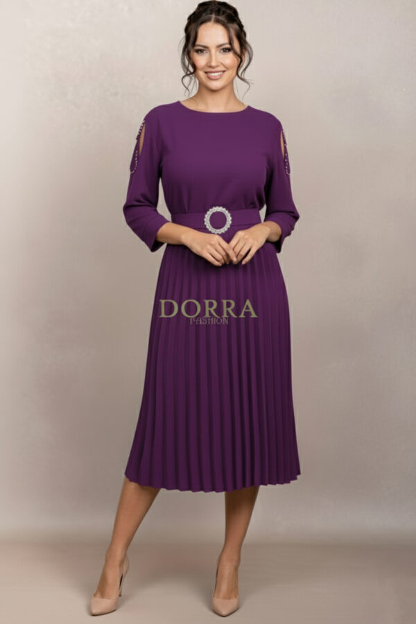 Rochie de ocazie Edith din stofă mov cu mâneci din tull brodat și fustă plisată - poză frontală