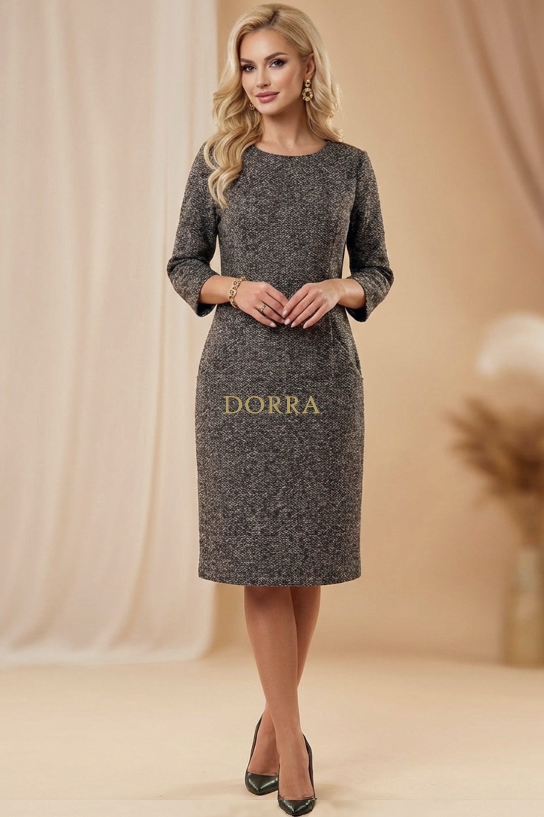 Rochie de zi Estera din tricot maro cu buzunare - poză frontală