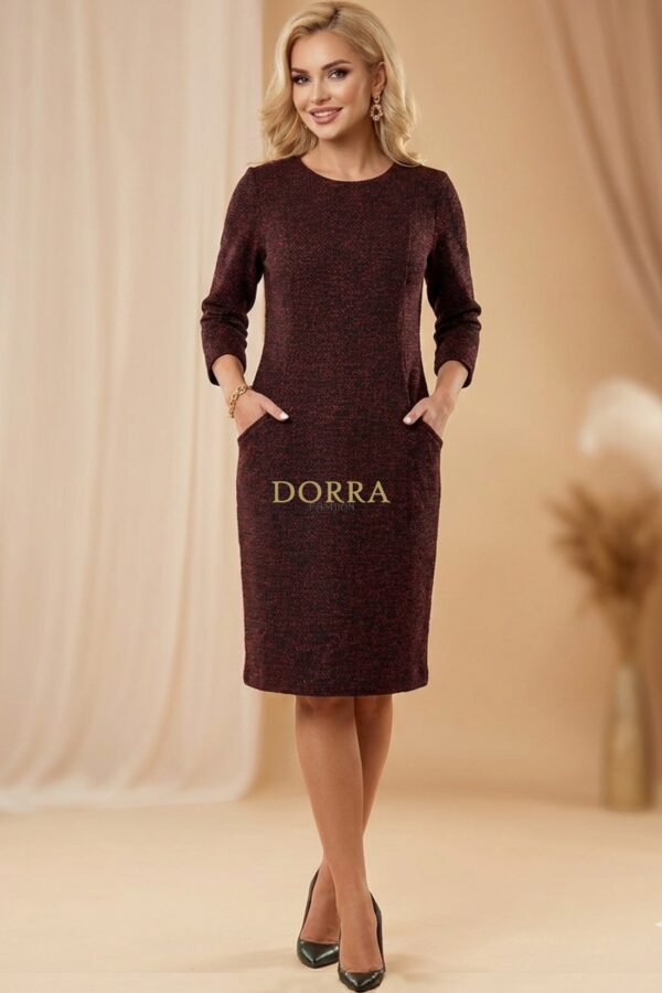 Rochie de zi Estera din tricot grena cu negru și buzunare - poză frontală