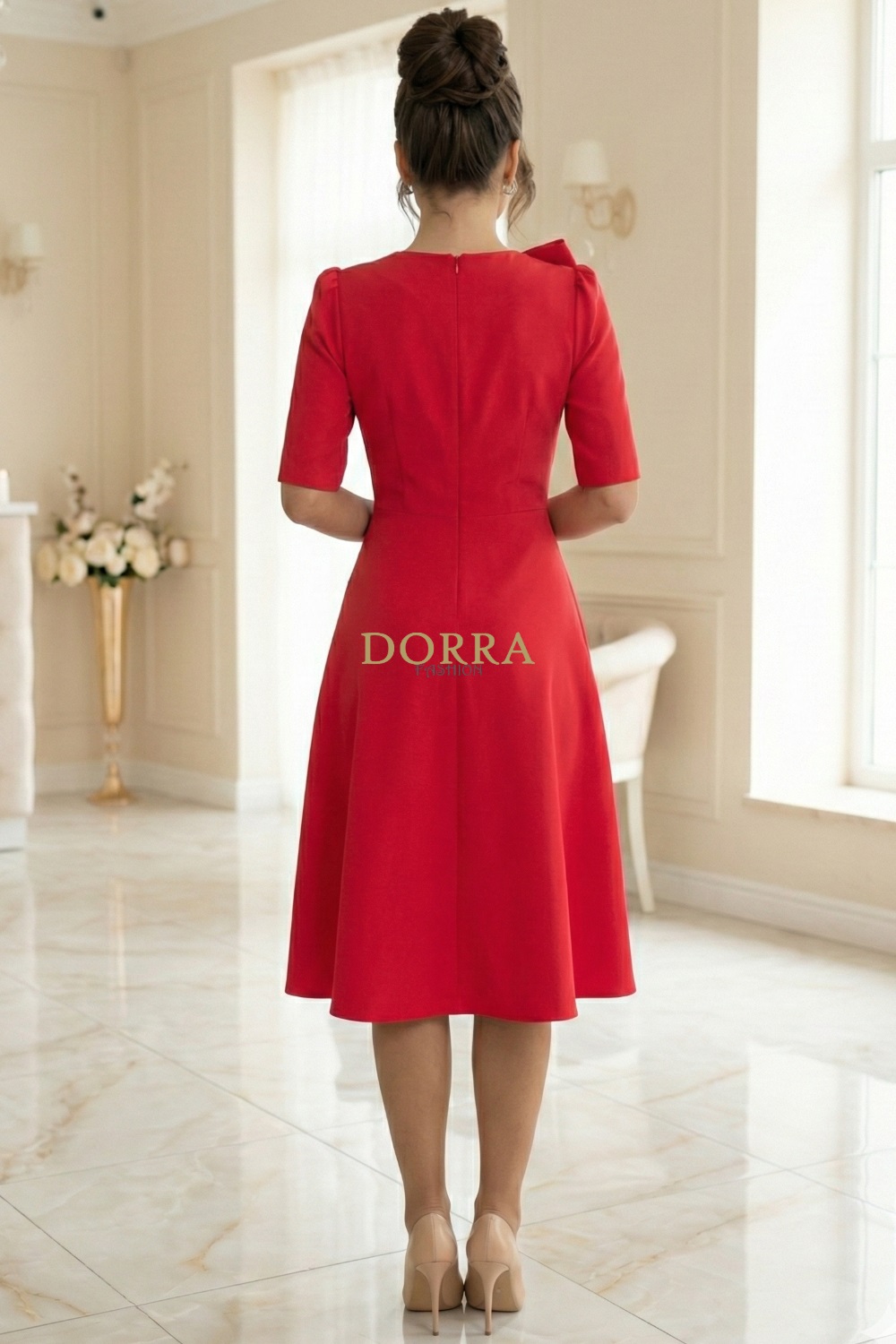 Rochie midi cocktail Izabella din barbie corai cu fundă și broșă - detaliu
