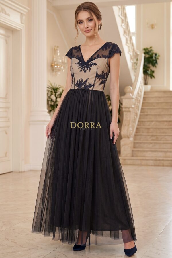 Rochie lungă de seară Lorina din dantelă și tull negru