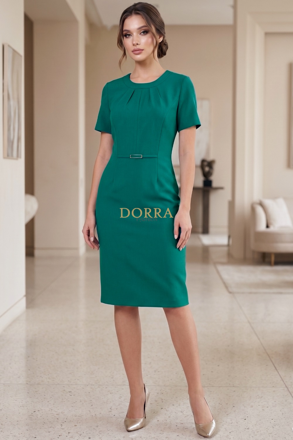 Rochie office Star din stofă verde cu bandă și cataramă aurie în talie - poză frontală